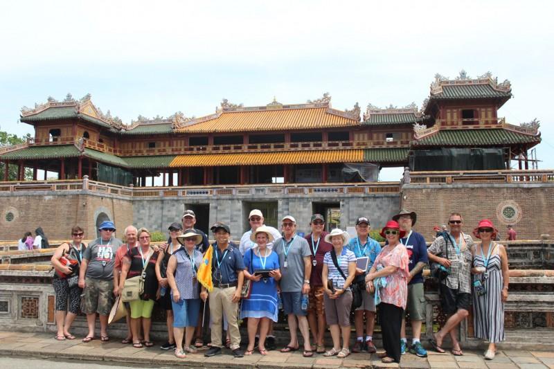 12-DAY LUXURY ESSENTIAL VIETNAM TOUR