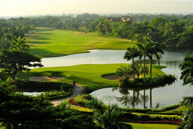 Luxury Myanmar Golf Tour: Myanmar Highlights