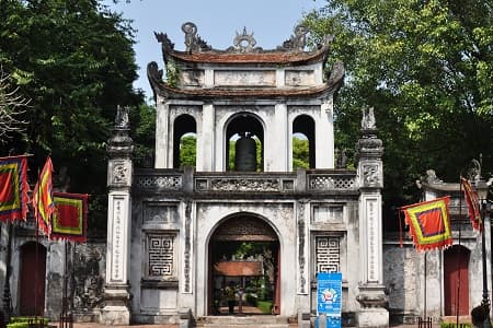 PRE/POST MEKONG CRUISE THE ESSENTIAL VIETNAM TOUR