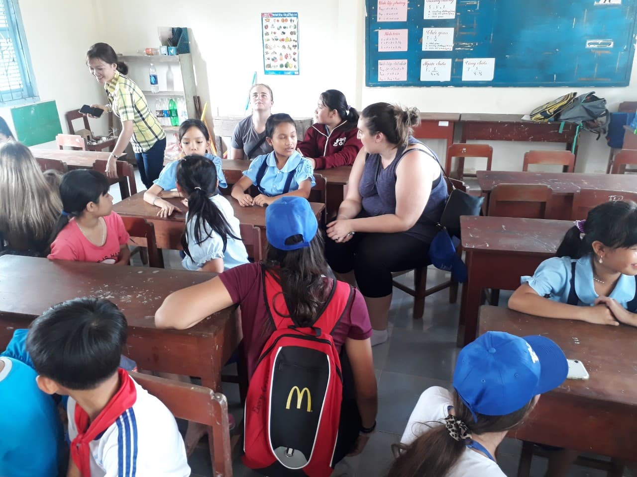 VIETNAM  SCHOOL TOUR  FIELD-TREK