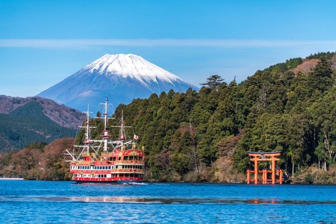 Lake Ashi Cruises