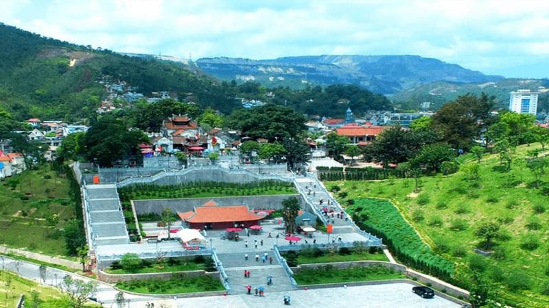 Cua Ong Temple - © dencuaong.vn