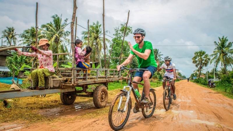 Cambodia Bycicles tours by countryside - © Gather
