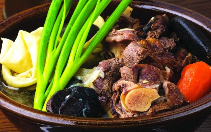 Mongolian Khorkhog - © gather