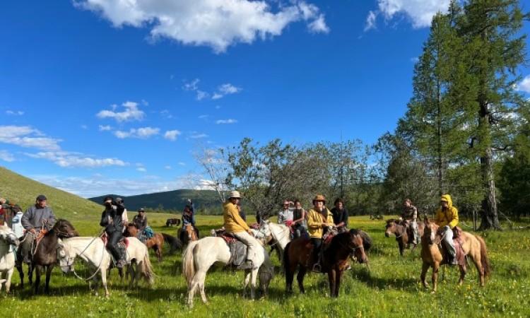 Horseback Riding in Bayan-Ölgii