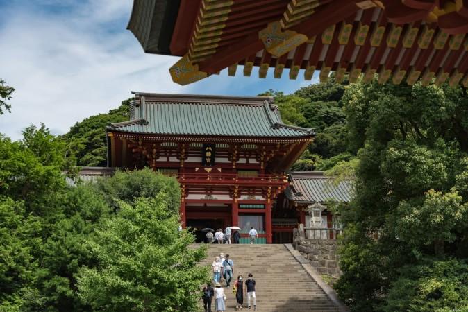 Follow the temple and shrine customs when travel to Kamakura