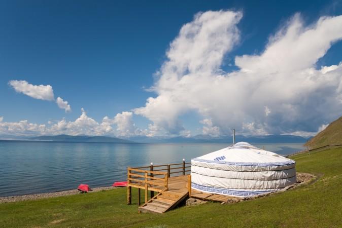 Camping at Khuvsgul Lake - © Adobe