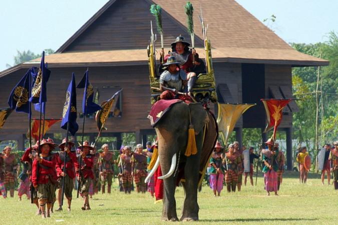 Nakhon Nayok Elephant Festival - © Thailand Tourism