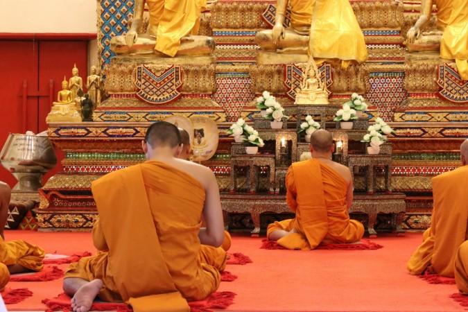 Be mindful when visit Phuket's religious places - © Niels Steeman