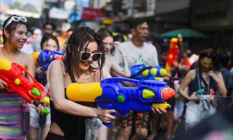 Experience Prachin Buri's Songkran Festival - © VnExpress International