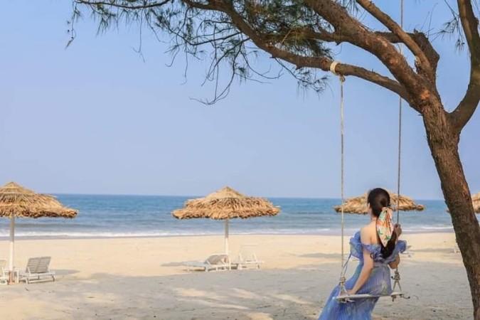 Nhat Le Beach
