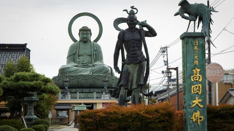 Takaoka Great Buddha Statue - © Nippon