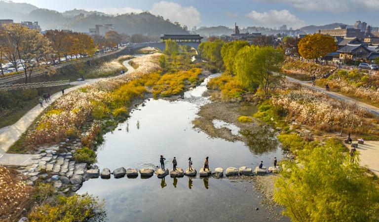 Jeonjuchun River trail