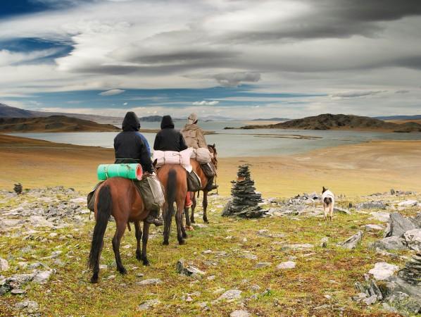 Horseback travel in Khovd