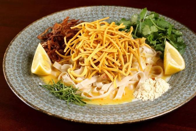 Mandalay Moun Kywe - © gather