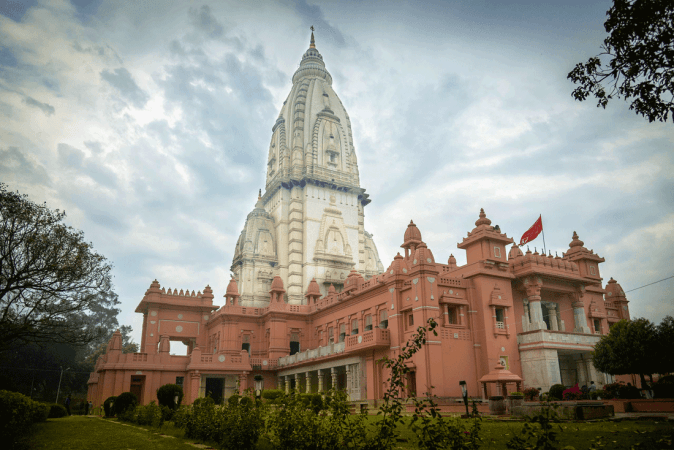 Vishwanatha Temple - © varanasiguru