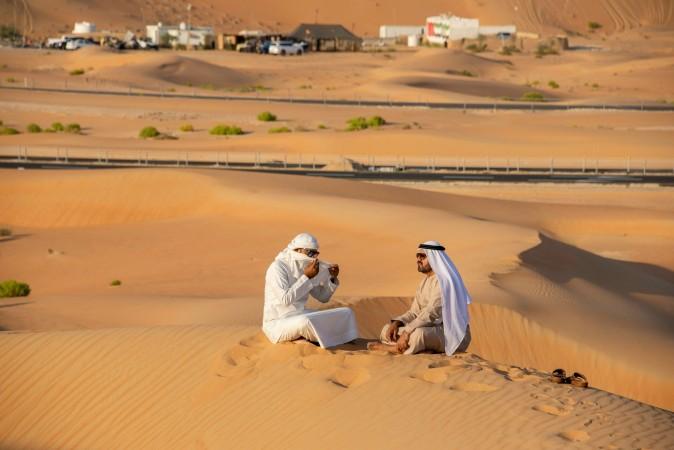 Chilling at the desert right outside Dubai - © Sajimon Sahadevan