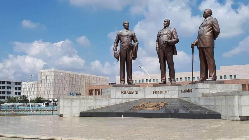 The Three Dikgosi Monument - © Wikipedia