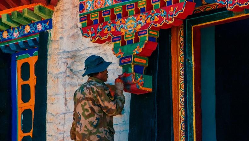 Explore the traditional Tibetan architecture - © lydia lei