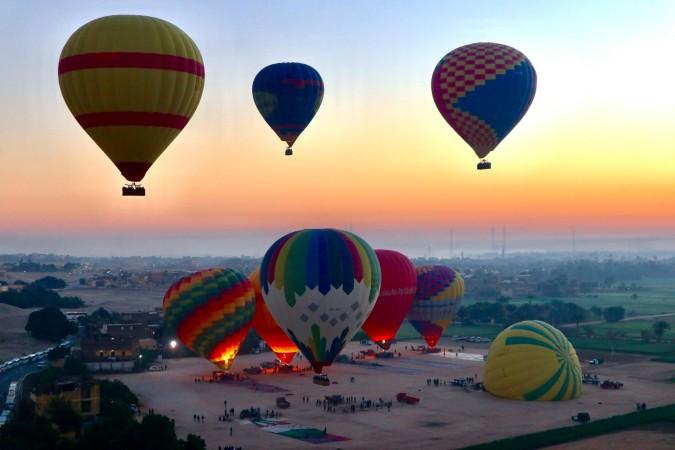 Hot Air Balloon Rides - © Wendy Morris