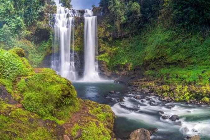 Tad Yuang Waterfall - © shootplanet