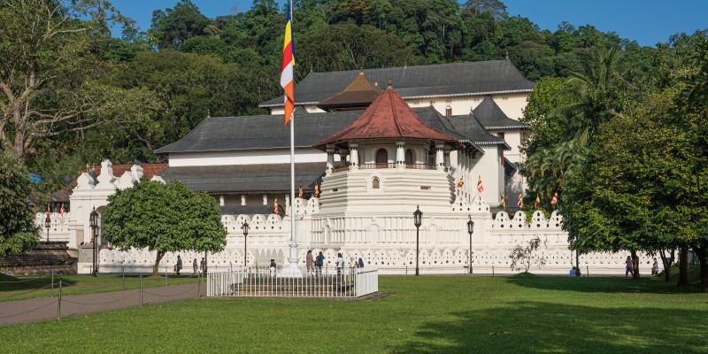Temple of the Sacred Tooth Relic - © A.Savin