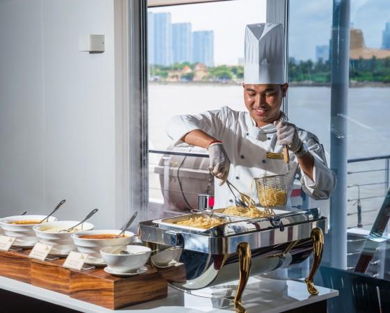 RV Indochine II chef