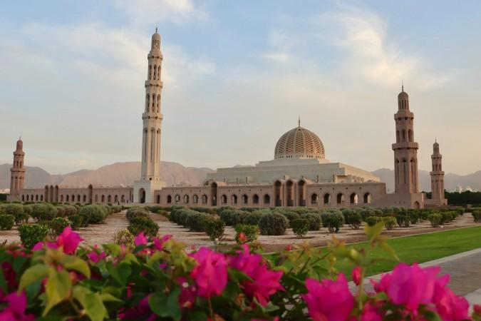 Sultan Qaboos Grand Mosque - © Hongbin