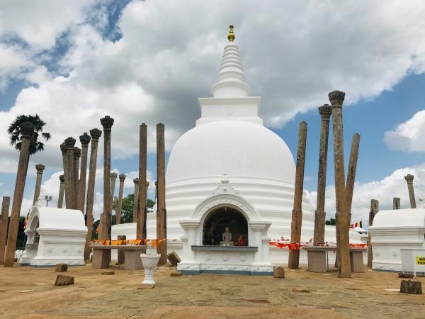 Ruwanwelisaya Stupa by Ruwanwelisaya Stupa