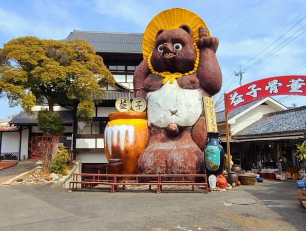 Mashiko Pottery Fair by Reddit