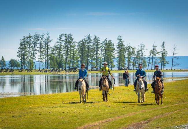 Explore landscape of Khuvsgul - © gather